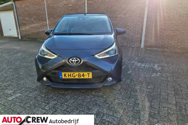 Toyota Aygo (2021) thumbnail 3