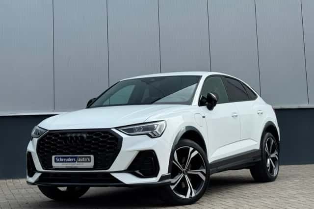 Audi Q3 Sportback (2022) thumbnail 1