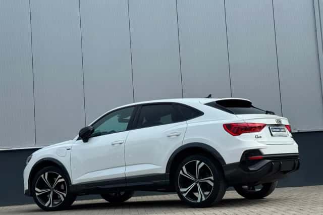 Audi Q3 Sportback (2022) thumbnail 2