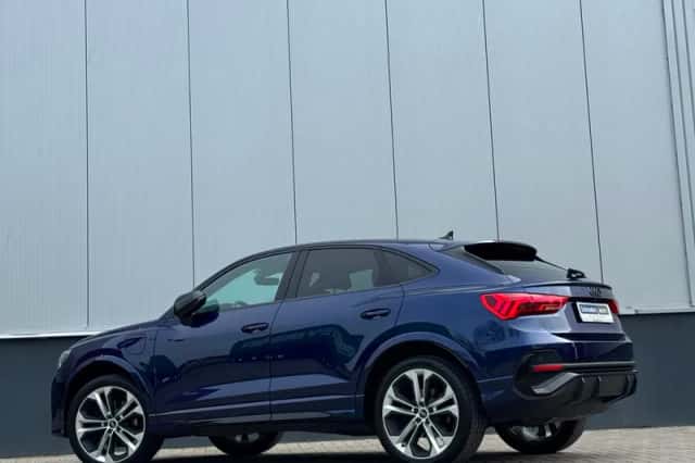 Audi Q3 Sportback (2022) thumbnail 2