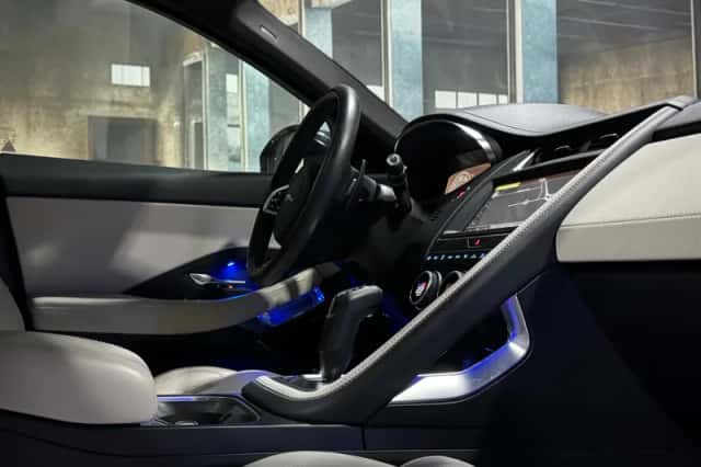 Jaguar E-Pace (2018) thumbnail 5