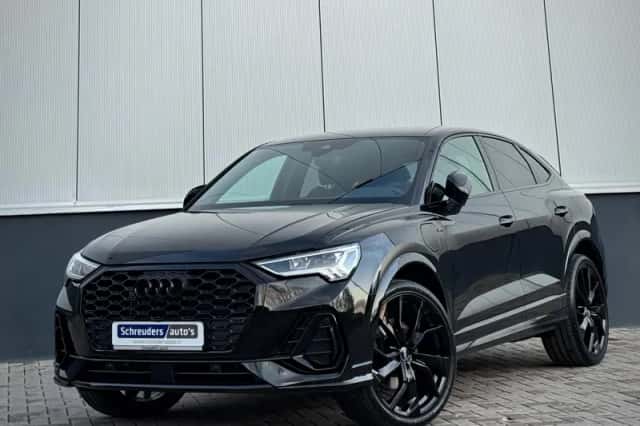 Audi Q3 Sportback (2021) thumbnail 1