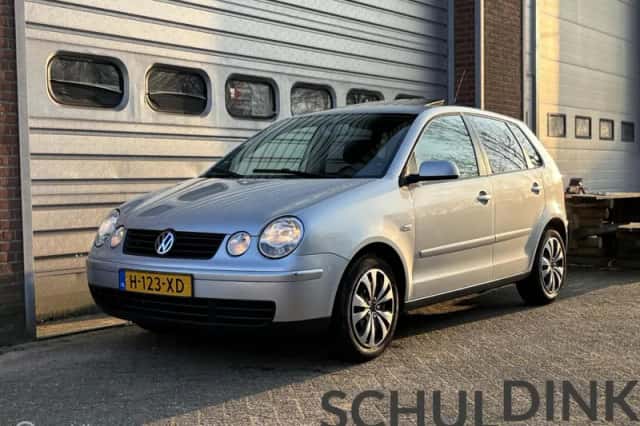 Volkswagen Polo (2004) thumbnail 2