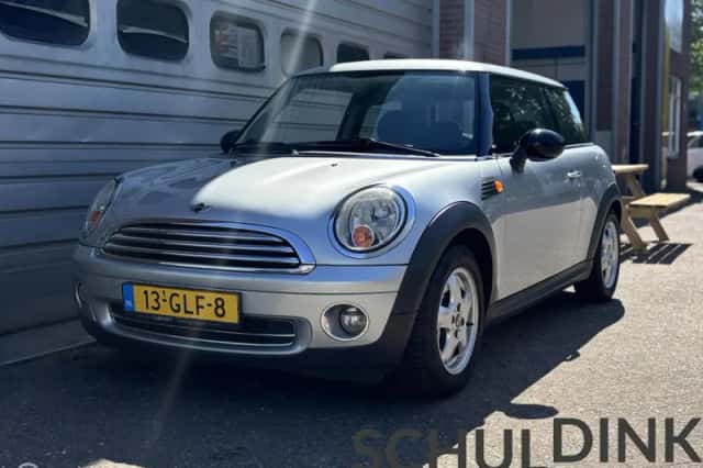MINI One (2008) thumbnail 2