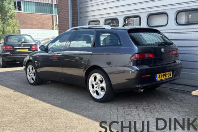 Alfa Romeo 156 (2004) thumbnail 4