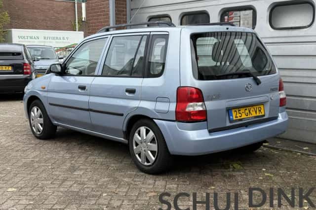 Mazda Demio (2001) thumbnail 4
