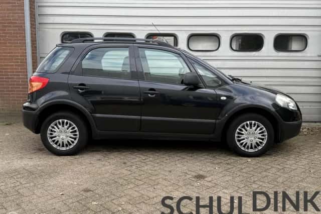 Fiat Sedici (2009) thumbnail 6