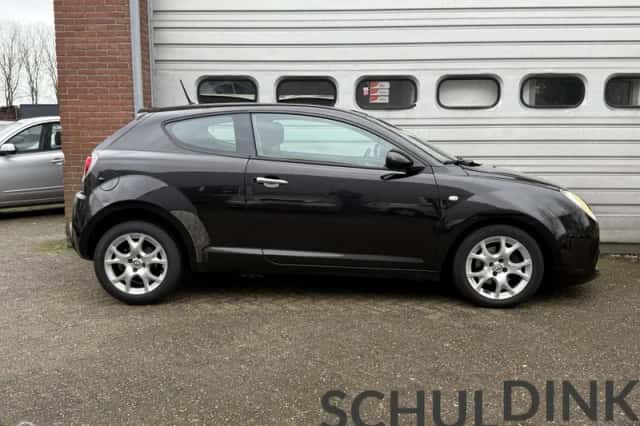 Alfa Romeo MiTo (2011) thumbnail 6