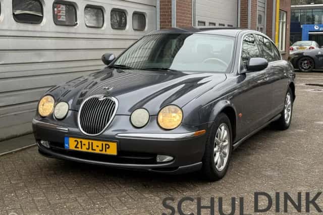 Jaguar S-Type (2002) thumbnail 2