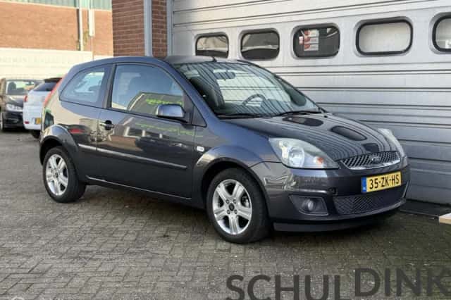 Ford Fiesta (2008) thumbnail 5