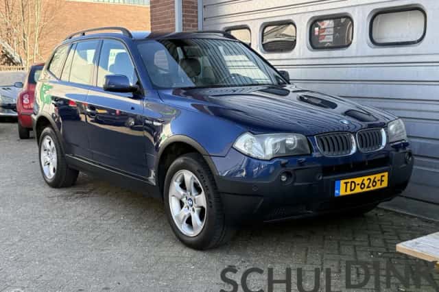 BMW X3 (2004) thumbnail 5