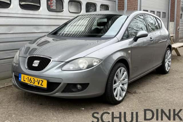 SEAT Leon (2009) thumbnail 2