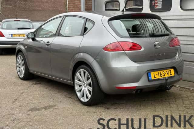 SEAT Leon (2009) thumbnail 4