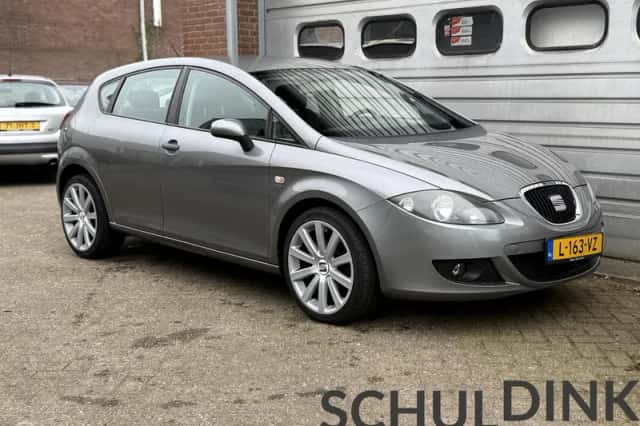 SEAT Leon (2009) thumbnail 5