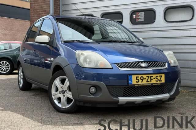 Ford Fiesta (2008) thumbnail 1