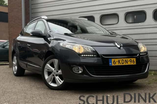 Renault Mégane (2013) thumbnail 1