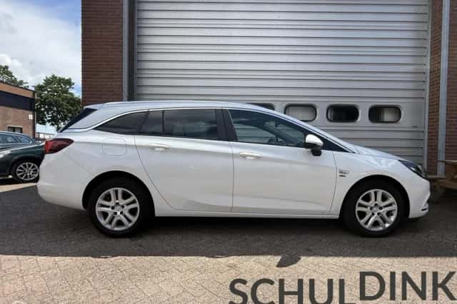 Opel Astra (2019) thumbnail 6