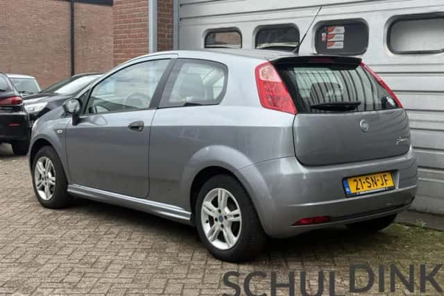 Fiat Punto (2006) thumbnail 4