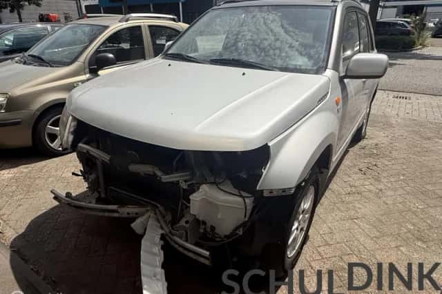 Suzuki Grand Vitara (2008) thumbnail 2