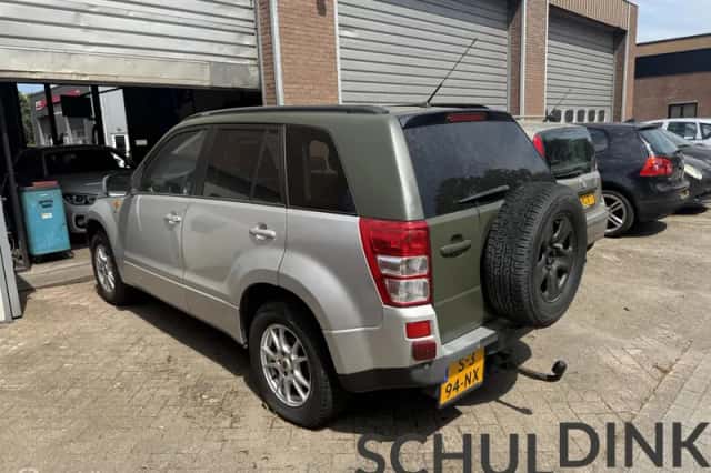 Suzuki Grand Vitara (2008) thumbnail 4