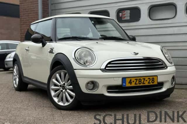 MINI One (2008) thumbnail 1