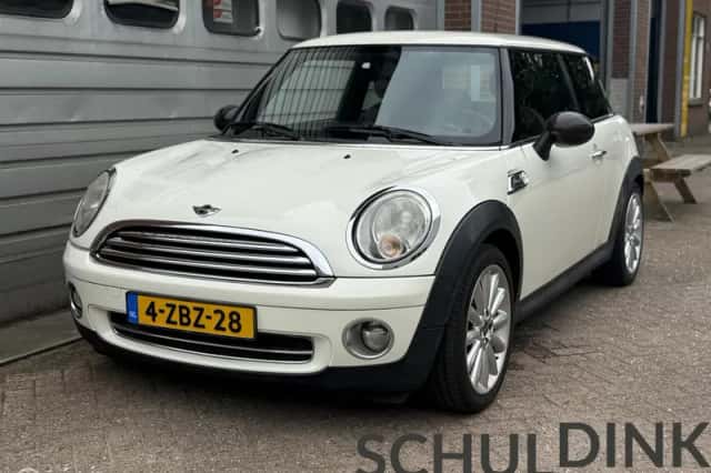 MINI One (2008) thumbnail 2