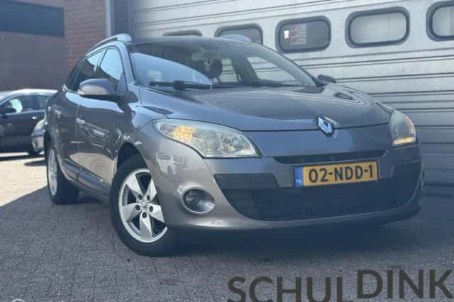 Renault Mégane (2010) thumbnail 1