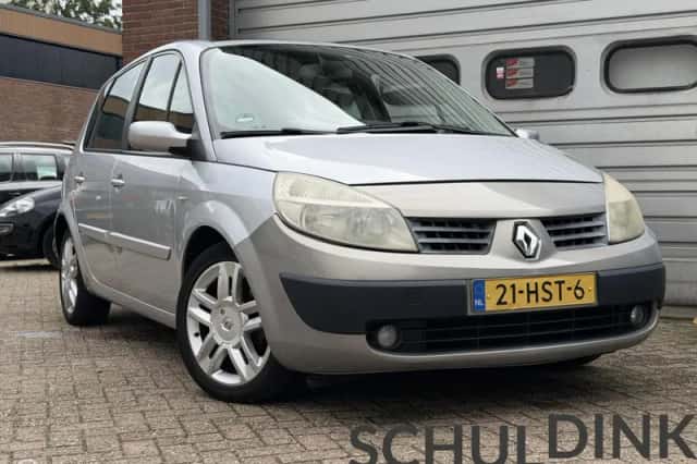 Renault Scénic (2009) thumbnail 1