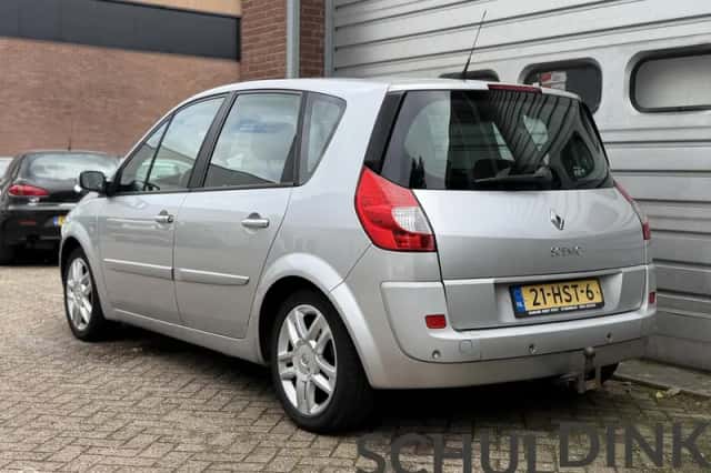 Renault Scénic (2009) thumbnail 4
