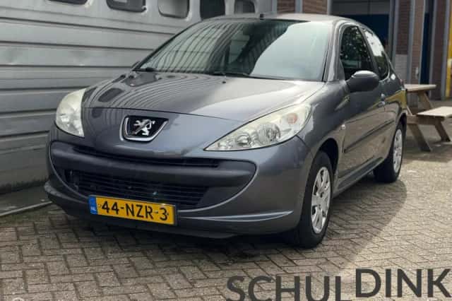 Peugeot 206 (2011) thumbnail 2