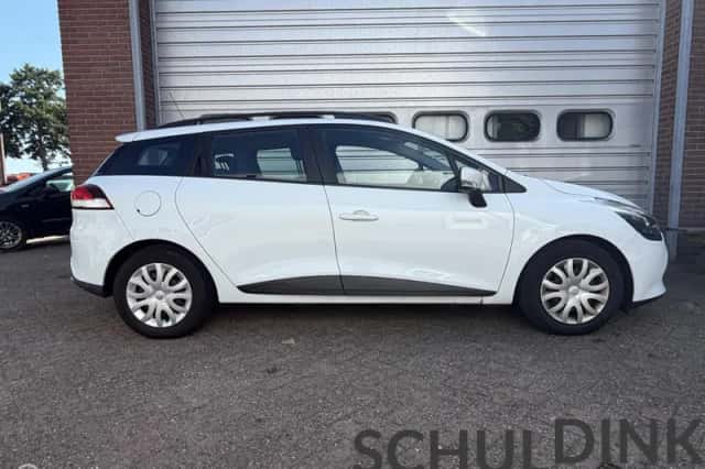 Renault Clio (2014) thumbnail 6