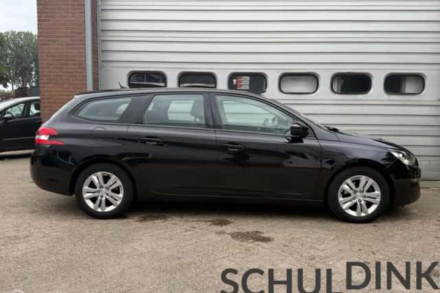 Peugeot 308 (2016) thumbnail 6