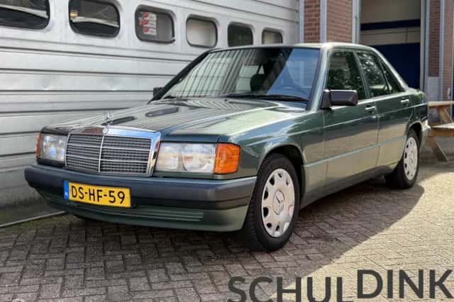 Mercedes-Benz 190-Serie (1992) thumbnail 2