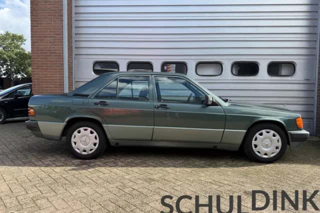 Mercedes-Benz 190-Serie (1992) thumbnail 6