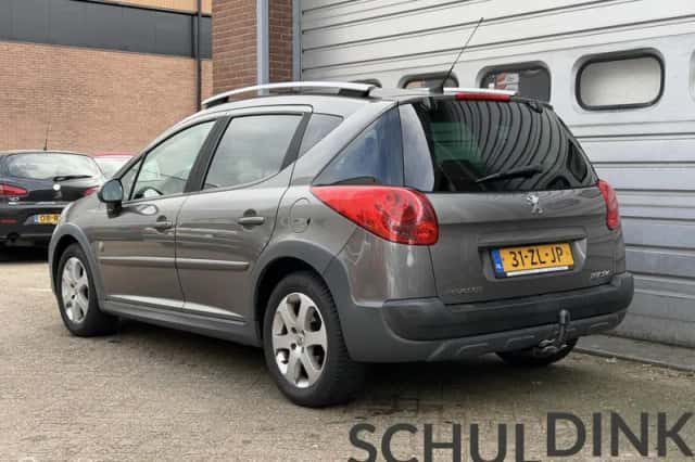 Peugeot 207 (2008) thumbnail 4