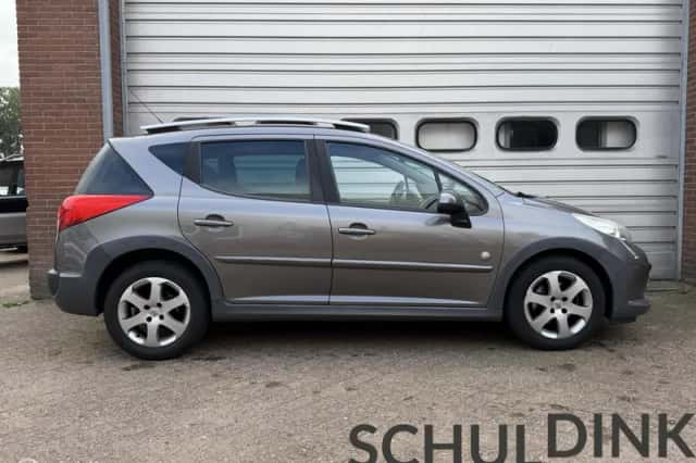 Peugeot 207 (2008) thumbnail 6