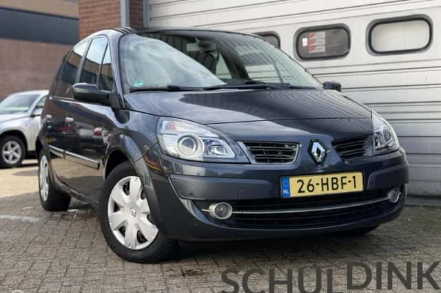 Renault Scénic (2008) thumbnail 1