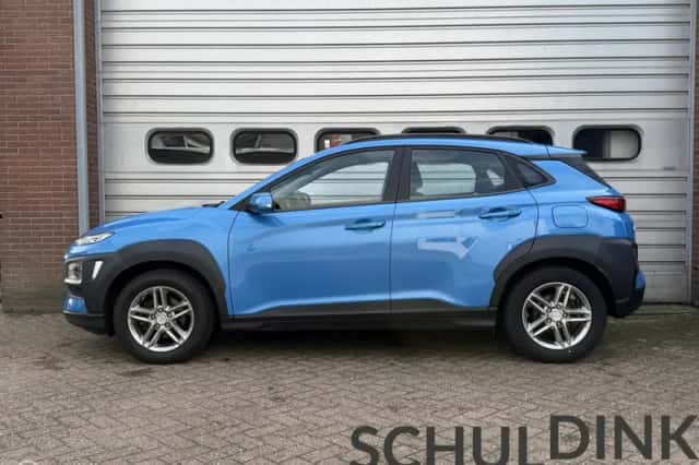 Hyundai Kona (2018) thumbnail 3
