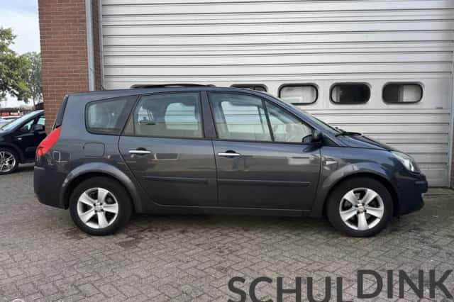 Renault Grand Scénic (2008) thumbnail 6