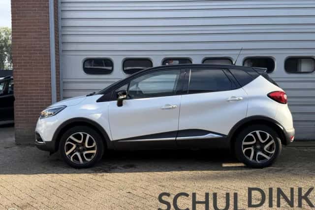 Renault Captur (2017) thumbnail 3