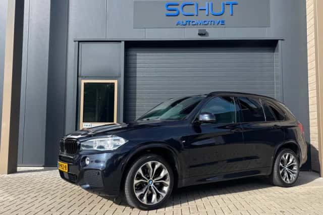 BMW X5 (2017) thumbnail 1