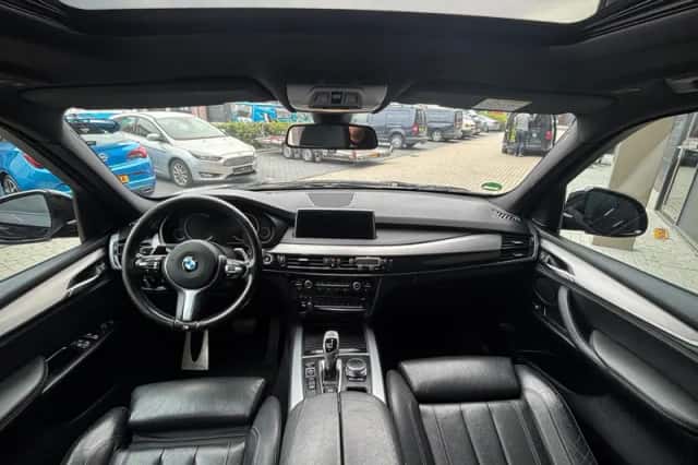 BMW X5 (2017) thumbnail 3
