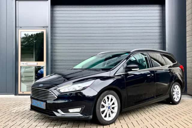 Ford Focus (2016) thumbnail 1