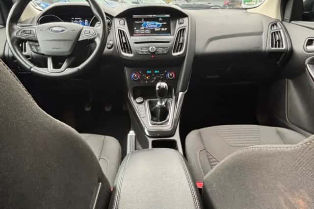 Ford Focus (2016) thumbnail 5