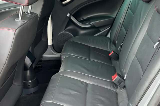 SEAT Ibiza (2011) thumbnail 4