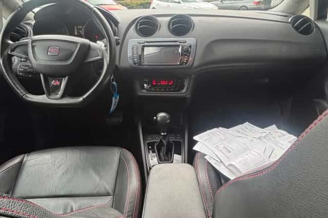 SEAT Ibiza (2011) thumbnail 5
