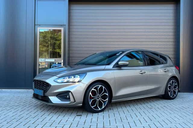 Ford Focus (2019) thumbnail 1