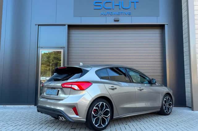 Ford Focus (2019) thumbnail 2