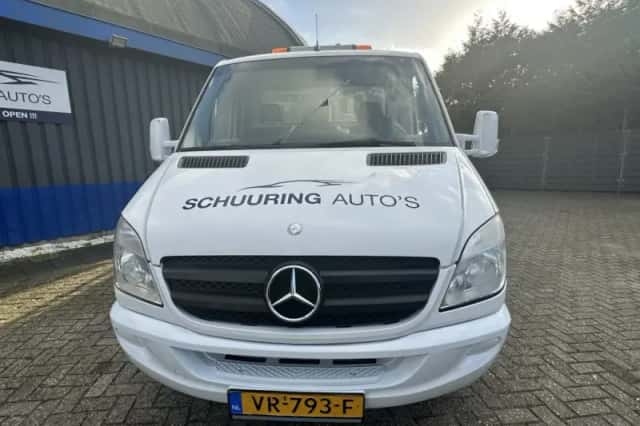 Mercedes-Benz Sprinter (2012) thumbnail 3