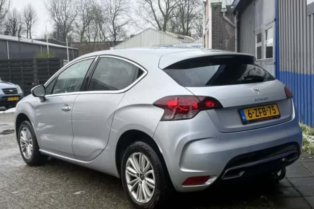 Citroën DS4 (2011) thumbnail 3